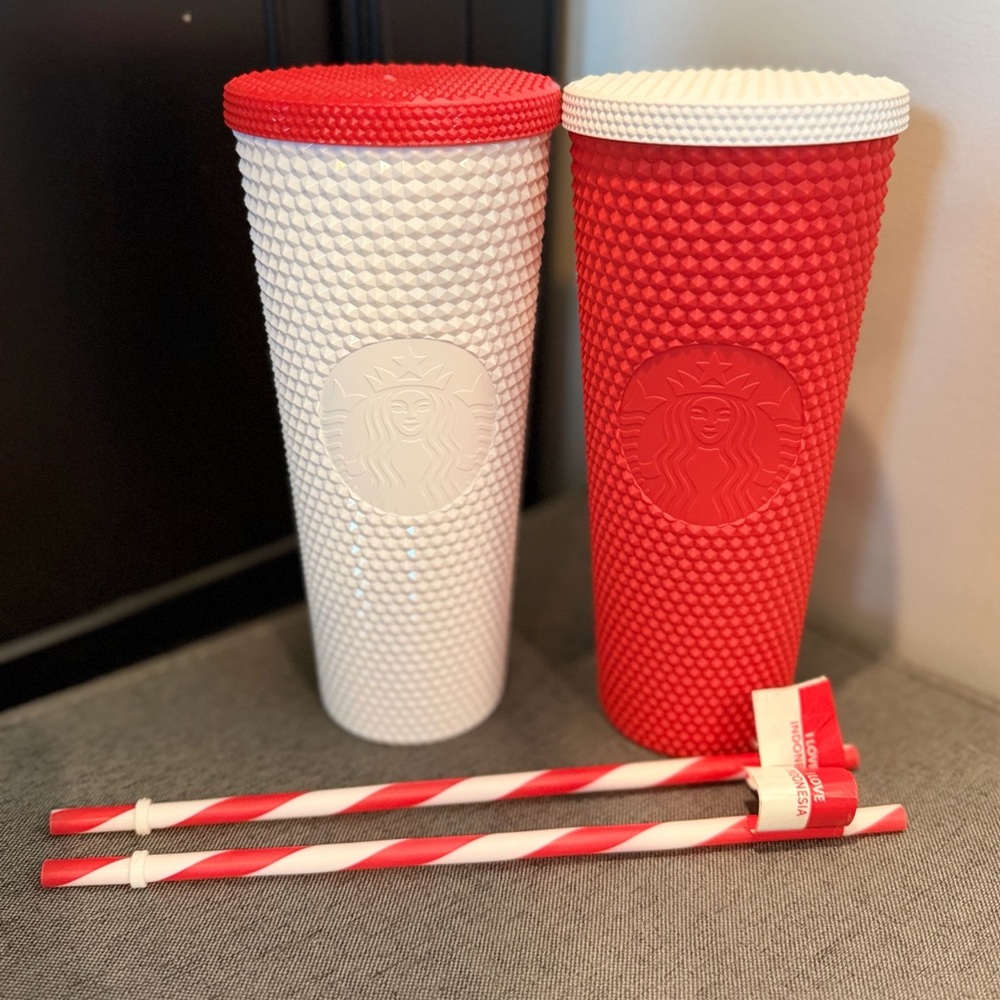 🌶️ NWT Starbucks Textured Red and White Tumbler Duo